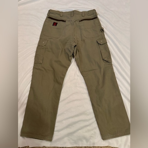 Riggs Workwear Ripstop Flannel lined Cargo pants by Wrangler, Men’s 36 x 32, GUC - Picture 2 of 5